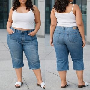 Levi’s 516 Capri Jeans Women’s Size 14 Blue Mid Rise Stretch Denim Casual